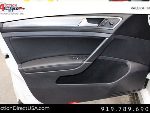 Used 2017 Volkswagen Golf Alltrack SE image 19