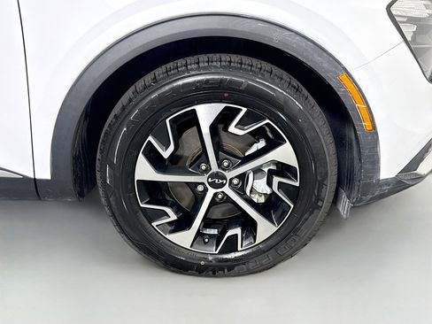 Used 2023 Kia Sportage EX FWD image 32