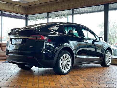 Used 2016 Tesla Model X 90D image 10