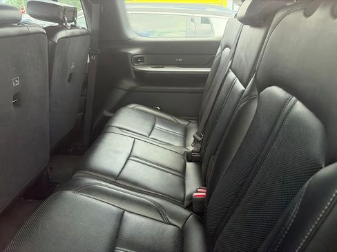 Used 2024 Jeep Wagoneer Series II w/ Flexible Seating Group AWD/4WD image 10