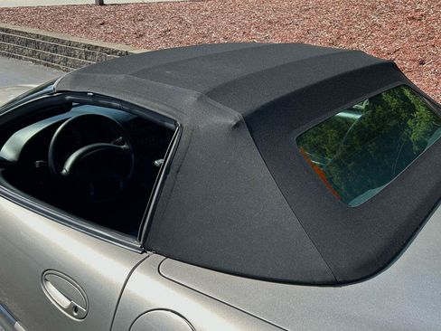 Used 2000 Chevrolet Corvette Convertible RWD image 6