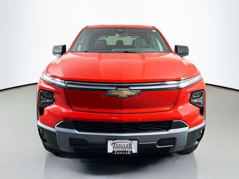 New 2026 Chevrolet Silverado EV LT image 2