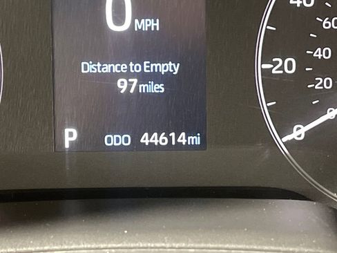 Used 2024 Toyota Corolla LE image 21