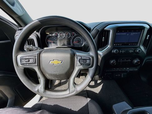 Used 2020 Chevrolet Silverado 1500 LT w/ Trailering Package AWD/4WD image 12