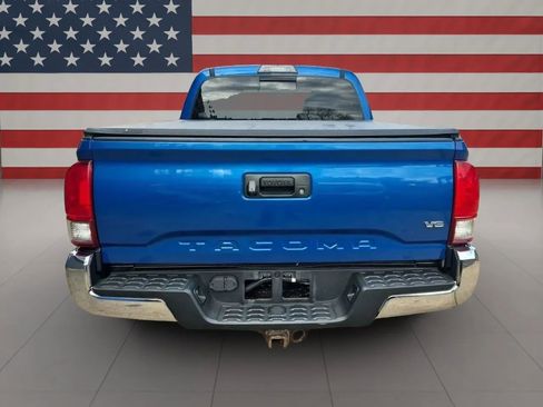 Used 2017 Toyota Tacoma SR image 14