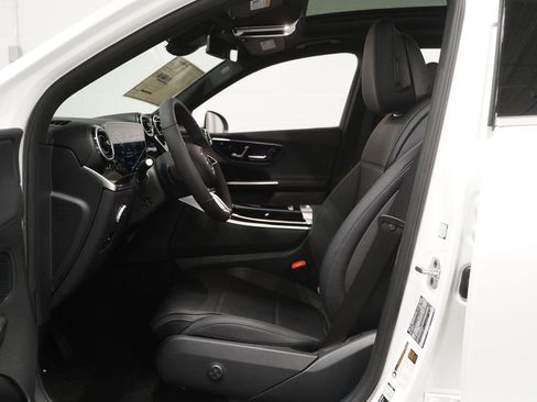 New 2026 Mercedes-Benz GLC 300 4MATIC image 14