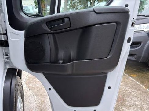 Used 2025 RAM ProMaster 2500 w/ U-Haul Equipment Group FWD image 18