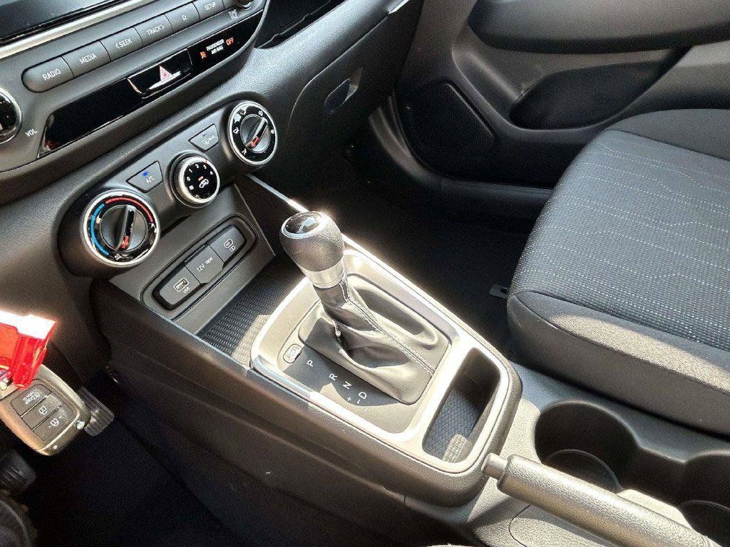 New 2026 Hyundai Venue SE FWD image 35