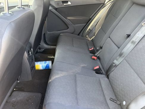 Used 2014 Volkswagen Tiguan S FWD image 10