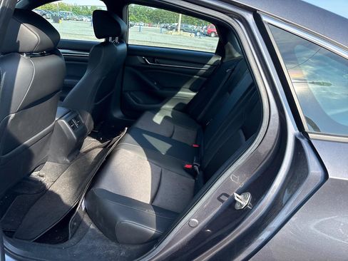 Used 2019 Honda Accord Sport image 9