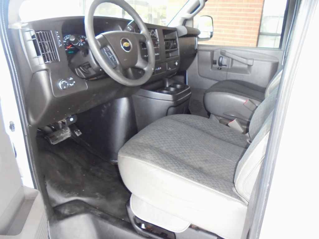 Used 2021 Chevrolet Express 2500 w/ Driver Convenience Package RWD image 7