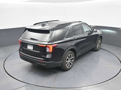 Used 2025 Ford Explorer ST-Line AWD/4WD image 92