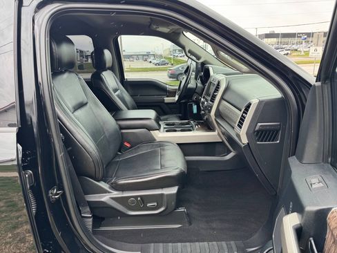 Used 2018 Ford F250 Lariat w/ Chrome Package AWD/4WD image 14