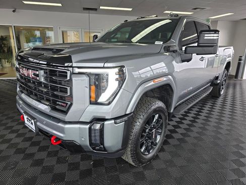 Used 2024 GMC Sierra 2500 AT4 w/ AT4 Premium Plus Package image 7