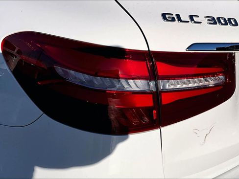 Used 2019 Mercedes-Benz GLC 300 image 28