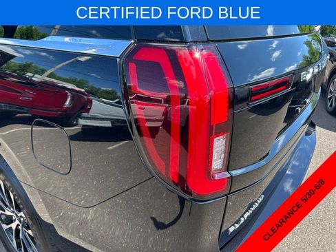 Certified 2025 Ford Expedition Platinum AWD/4WD image 40
