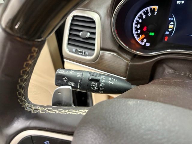 Used 2014 Jeep Grand Cherokee Overland w/ Advanced Technology Group AWD/4WD image 28