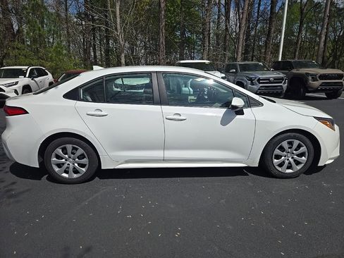 Used 2023 Toyota Corolla LE image 11