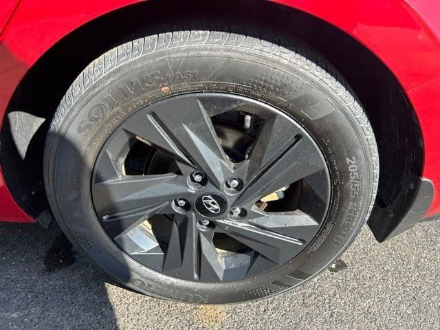 Used 2023 Hyundai Elantra SEL FWD image 49