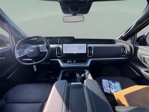 New 2026 Ford Expedition Tremor image 17