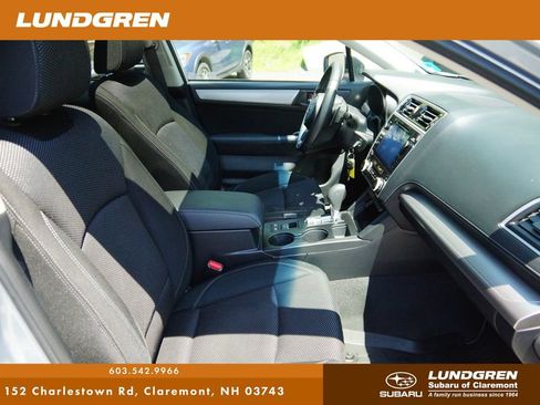 Used 2019 Subaru Outback 2.5i Premium AWD/4WD image 9
