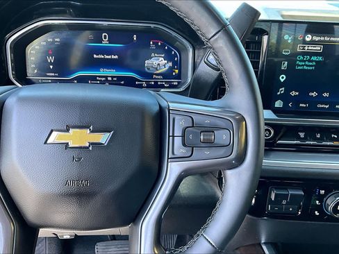 Used 2024 Chevrolet Silverado 2500 High Country w/ Technology Package AWD/4WD image 25