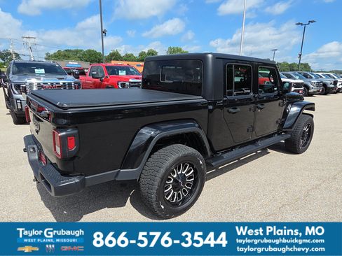 Used 2023 Jeep Gladiator Sport AWD/4WD image 10