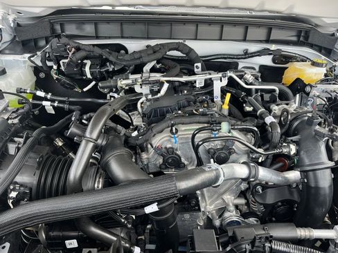 New 2025 Ford Bronco 4-Door image 19