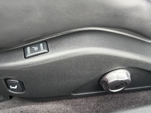 Used 2015 Nissan GT-R Black Edition image 37