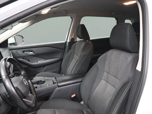 Used 2025 Nissan Rogue SV FWD image 33