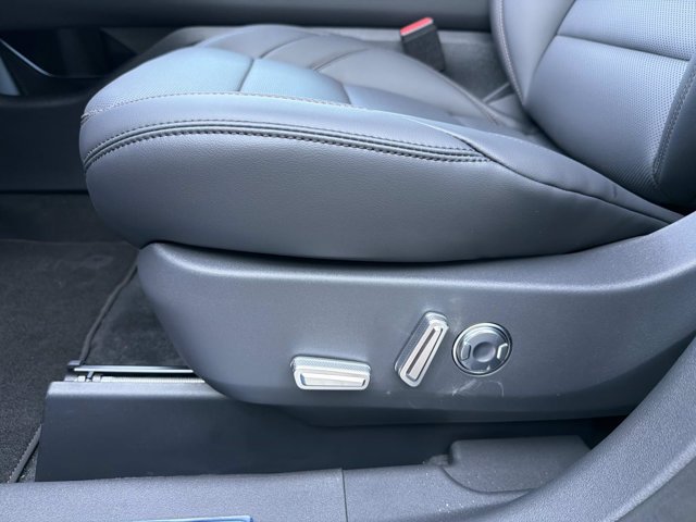 New 2026 Lincoln Nautilus Premier AWD/4WD image 11