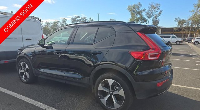 Used 2026 Volvo XC40 B5 Plus AWD/4WD image 6