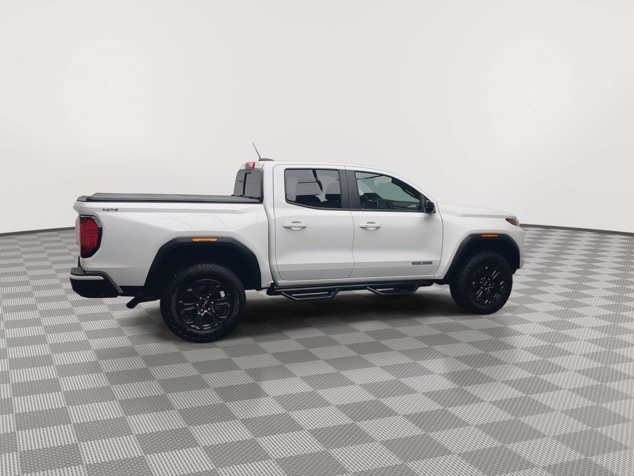 Used 2024 GMC Canyon Elevation w/ Elevation Premium Package AWD/4WD image 43
