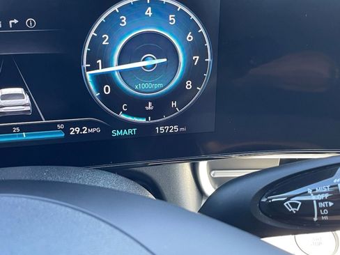 Used 2025 Hyundai Elantra Limited image 42