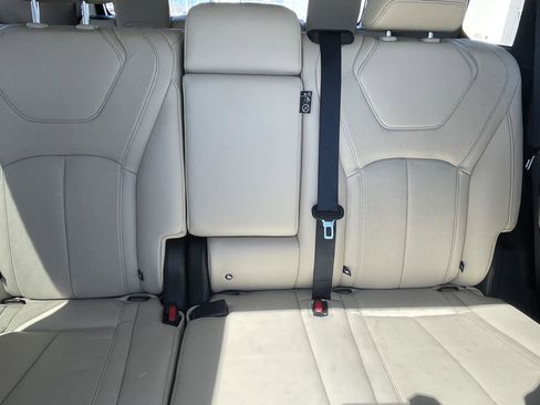 Certified 2025 INFINITI QX60 Luxe w/ Vision Package AWD/4WD image 18