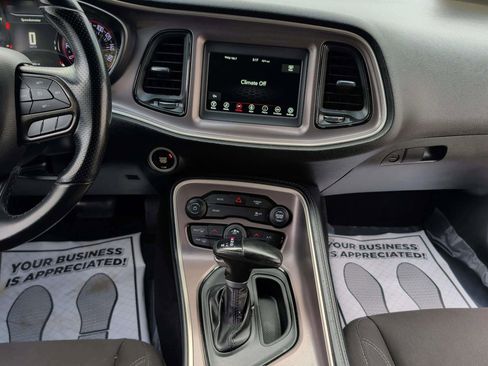 Used 2022 Dodge Challenger SXT w/ Blacktop Package image 10