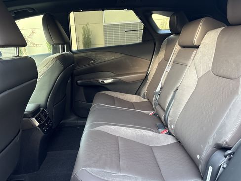 Used 2025 Lexus RX 350 w/ Convenience Package image 31