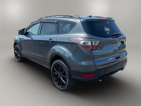 Used 2017 Ford Escape SE w/ SE Sport Appearance Package AWD/4WD image 5