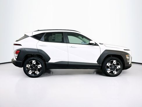 Used 2024 Hyundai Kona SEL image 10