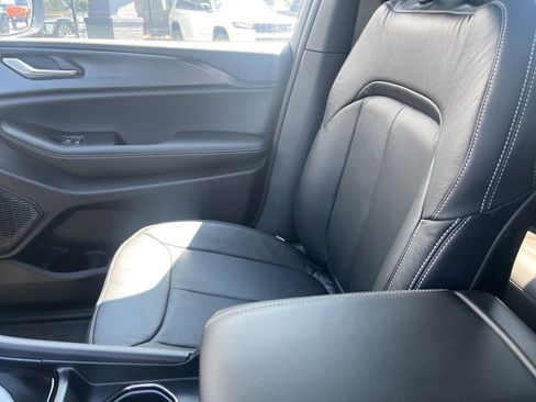 New 2025 Jeep Grand Cherokee Altitude image 23