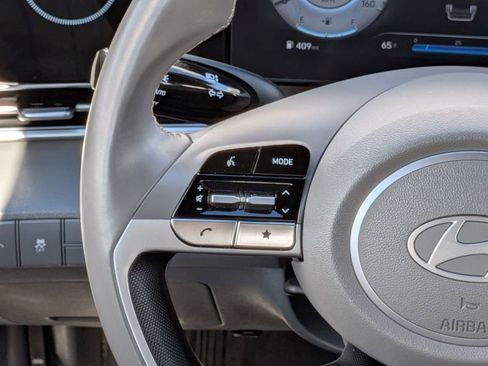 Certified 2024 Hyundai Elantra SEL w/ Convenience Package image 20