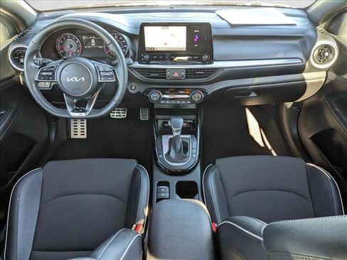 Used 2023 Kia Forte GT-Line w/ GT-Line Technology Package image 17