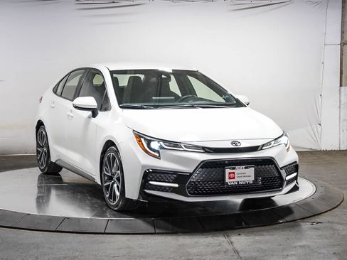 Certified 2022 Toyota Corolla SE FWD image 6