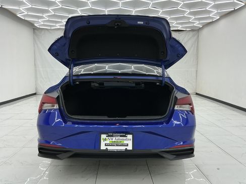 Used 2023 Hyundai Elantra SEL w/ Convenience Package FWD image 41
