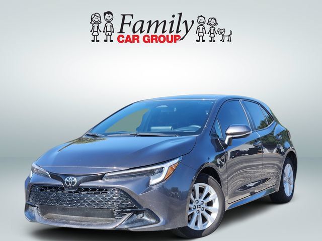 Used 2025 Toyota Corolla SE FWD image 1