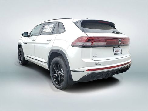 New 2026 Volkswagen Atlas Cross Sport SEL R-Line AWD/4WD image 4