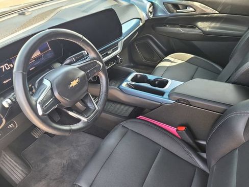 Certified 2024 Chevrolet Equinox EV LT w/ LPO, Active Package FWD image 17