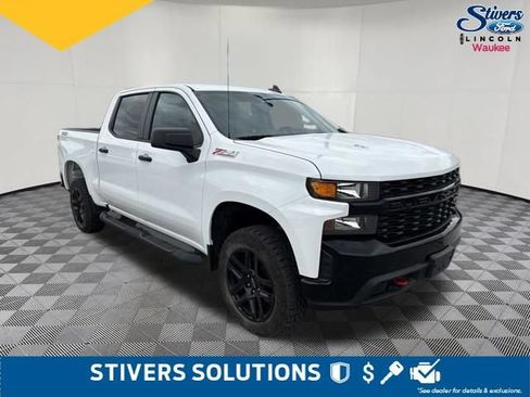 Used 2022 Chevrolet Silverado 1500 Custom Trail Boss w/ Safety Confidence Package AWD/4WD image 3