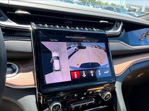 Used 2023 Jeep Grand Cherokee Summit w/ Adv Protech Group IV image 27