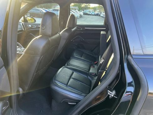 Used 2014 Porsche Cayenne S AWD/4WD image 2